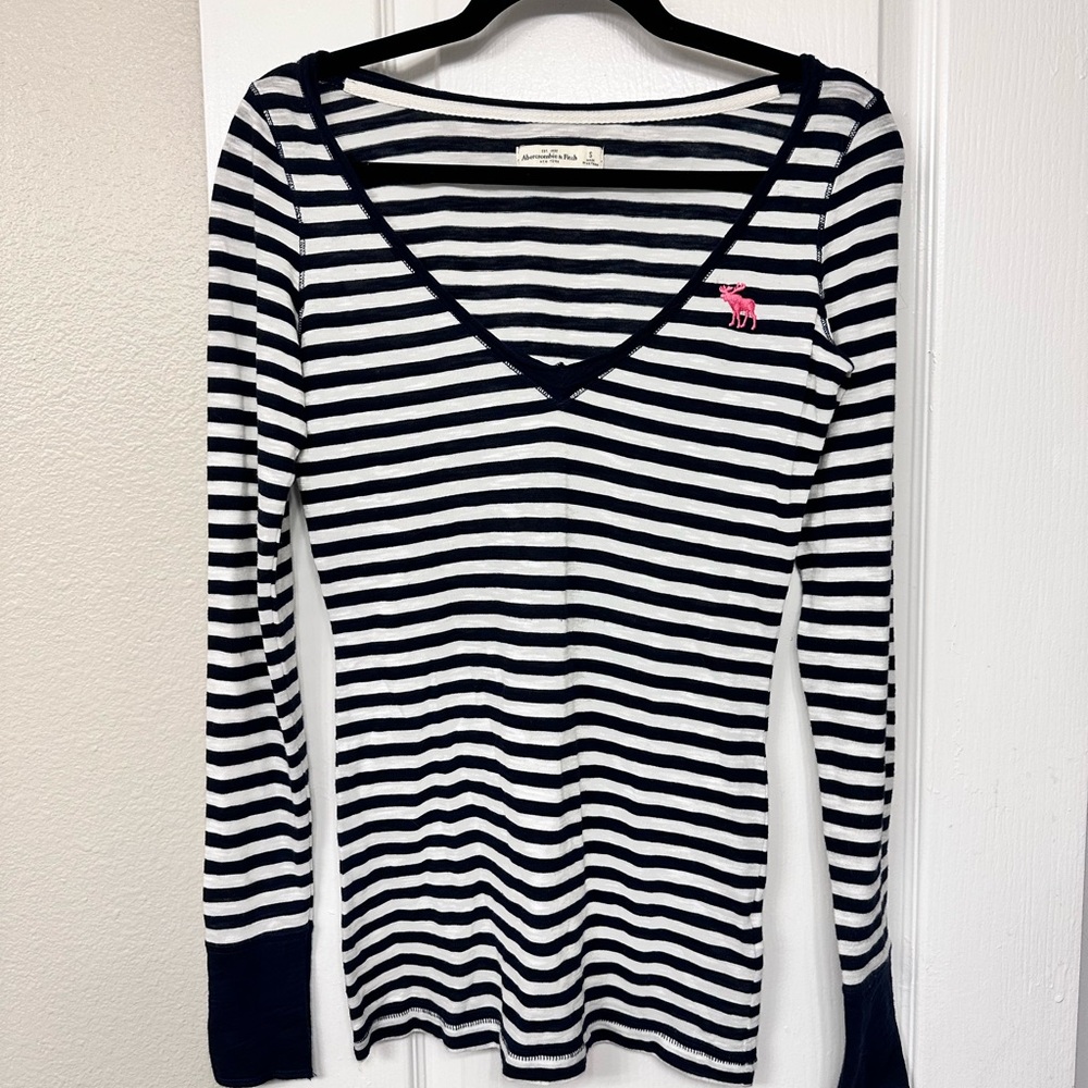 Abercrombie & Fitch Navy and White Striped Long Sleeve Tee